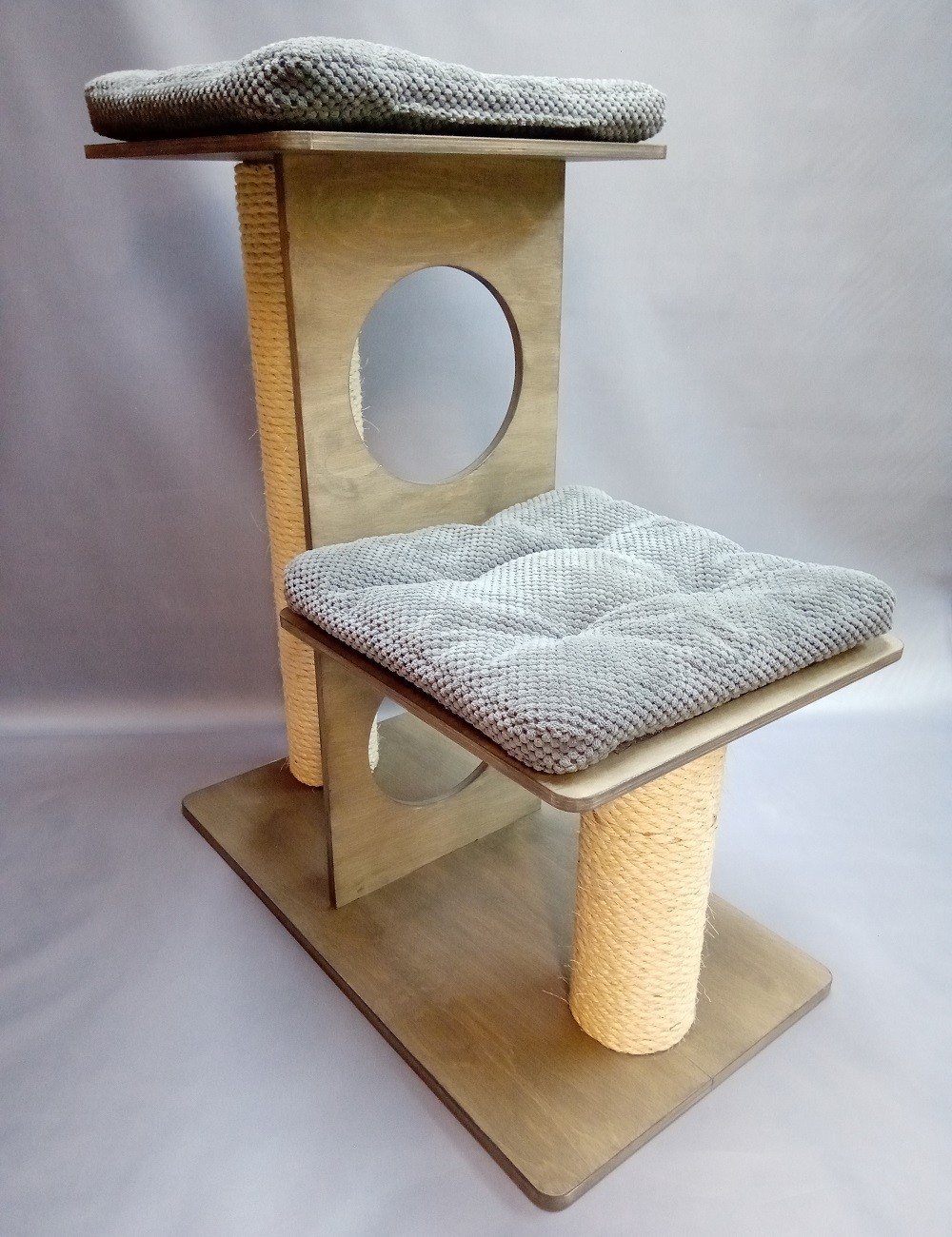 Drapak dla kota Flar