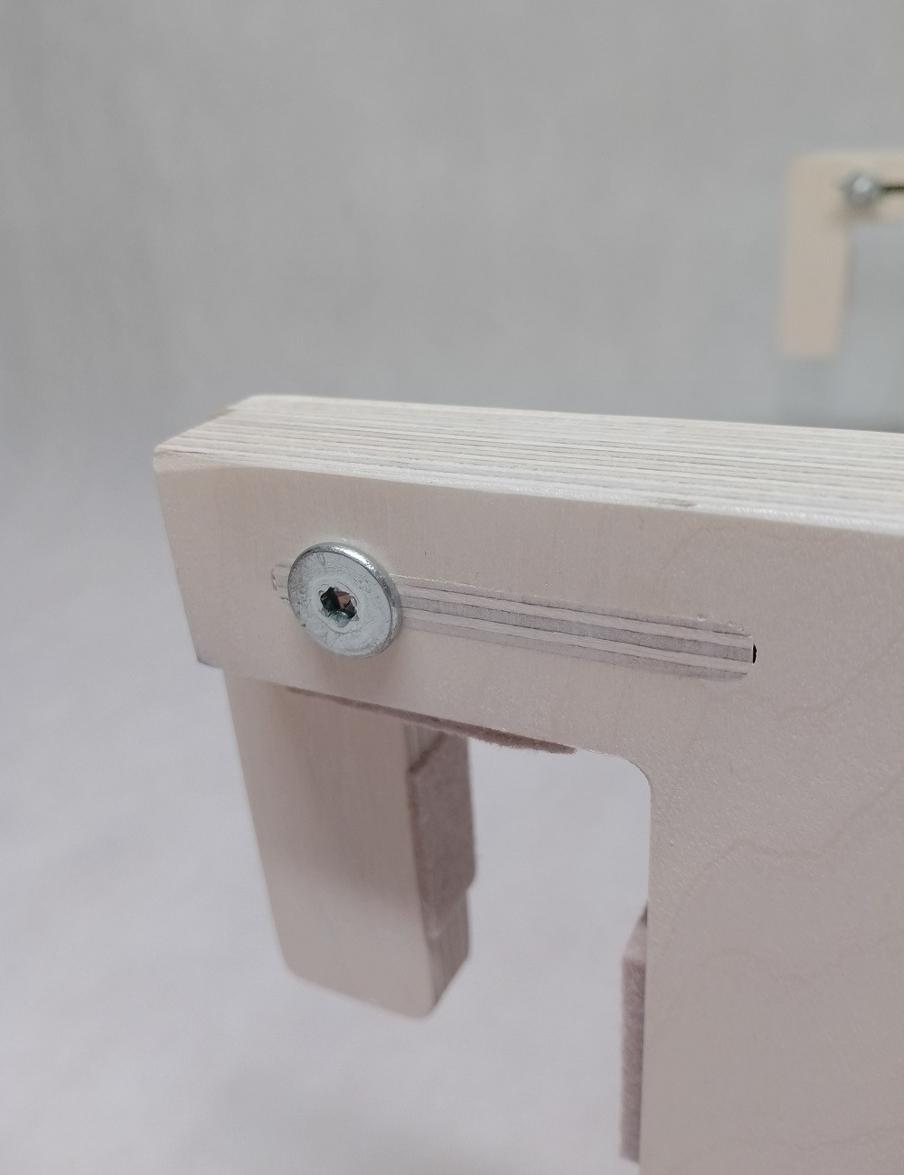 Legowisko tuba dla kota mocowana na kaloryfer