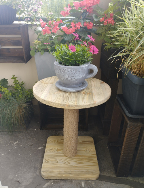 Stolik drewniany- impregnowany ciśnieniowo- lakierowany