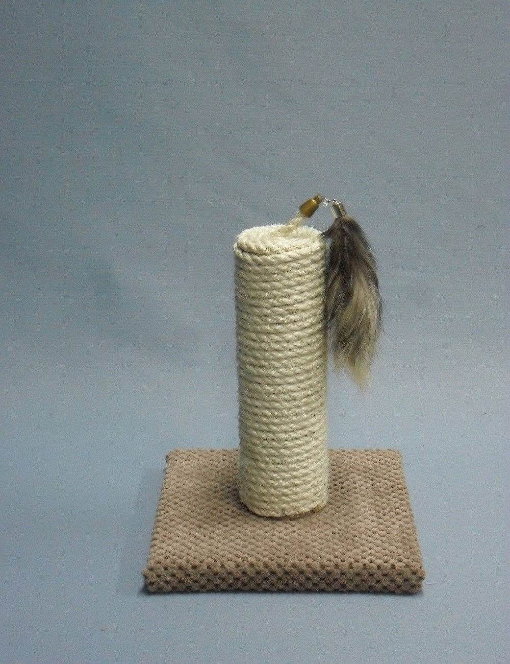 Drapak mini z zabawką