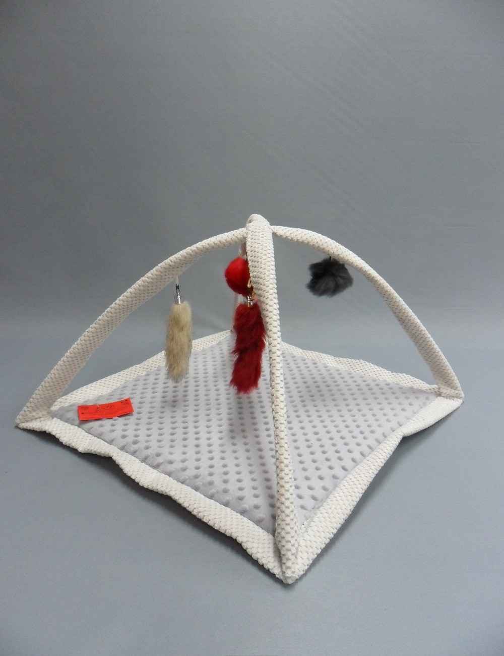 Mata do zabawy dla kota