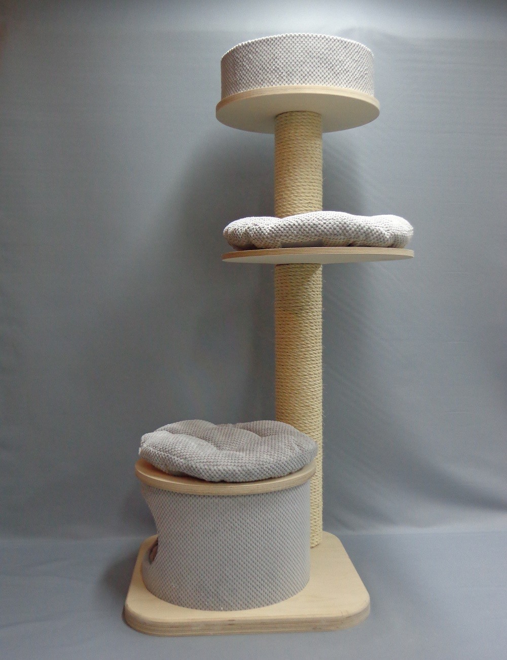 Drapak dla kota Athi 2