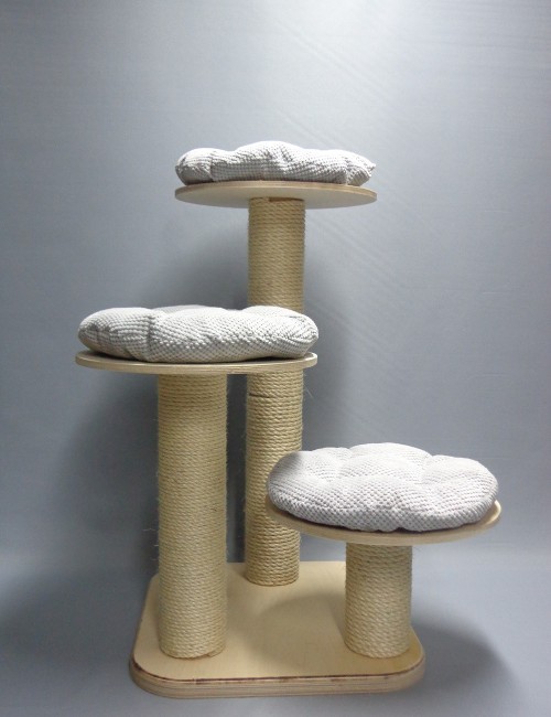 Drapak dla kota Akra 1